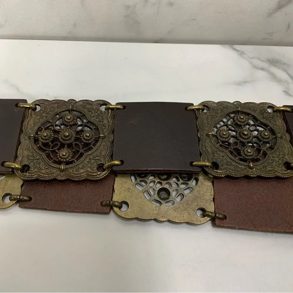 G. BOLLECINI Italy brown leather and metal belt